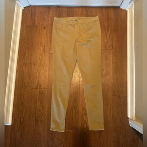 Mossimo Women’s Tan Pants
Size: 14/32L